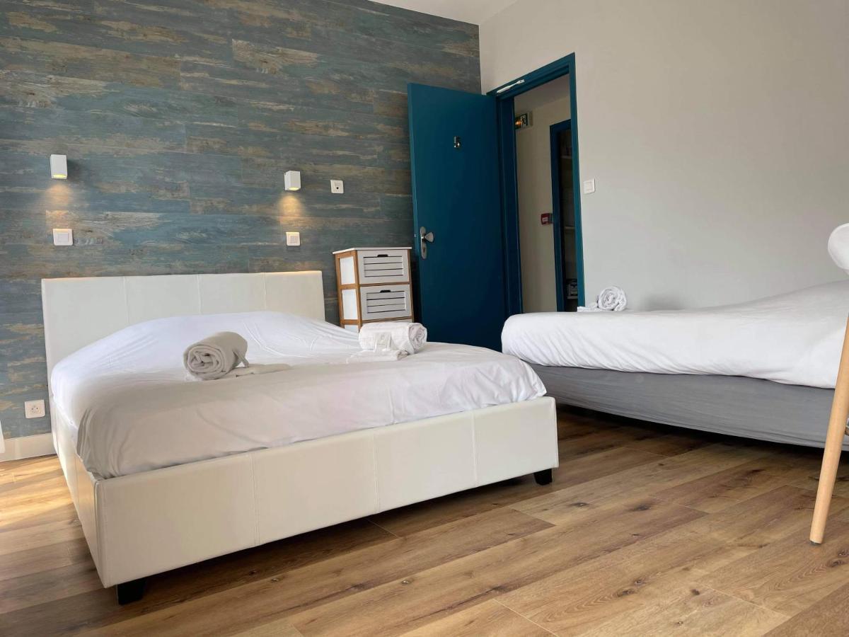 Hotel De La Plage Quinéville Екстериор снимка