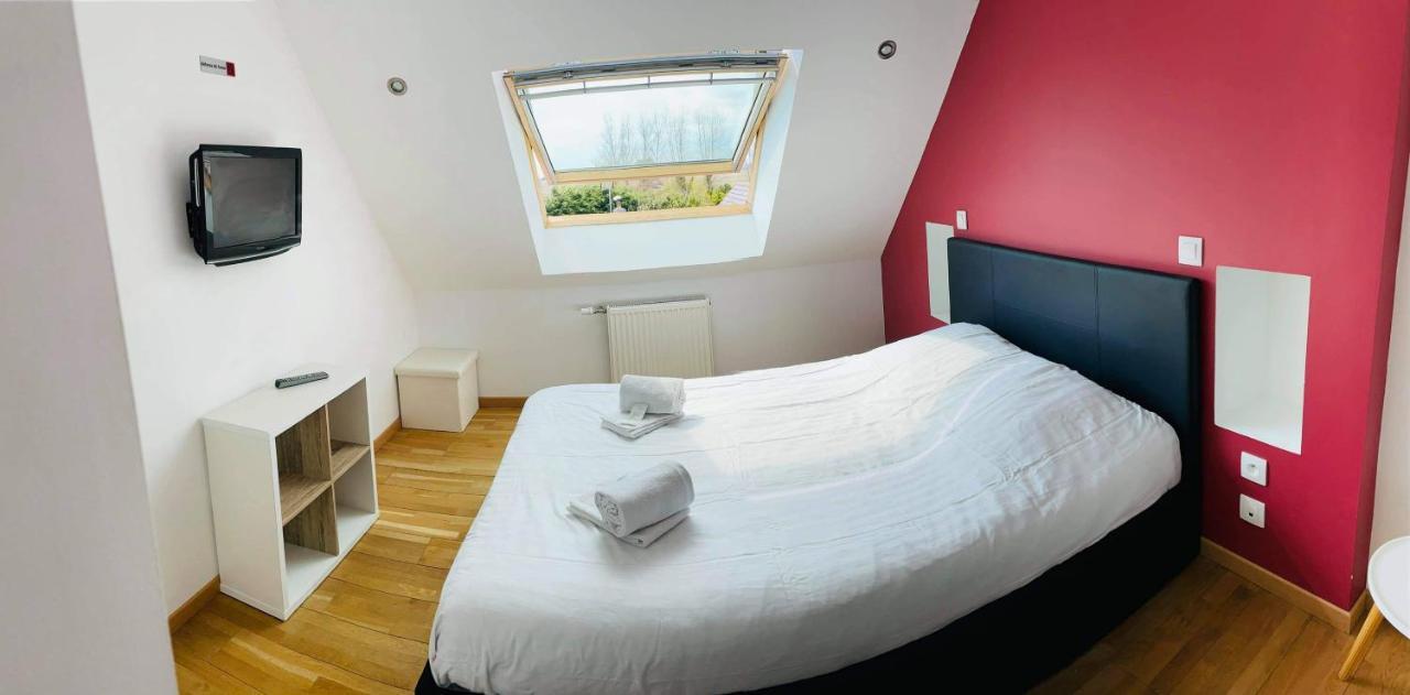 Hotel De La Plage Quinéville Екстериор снимка