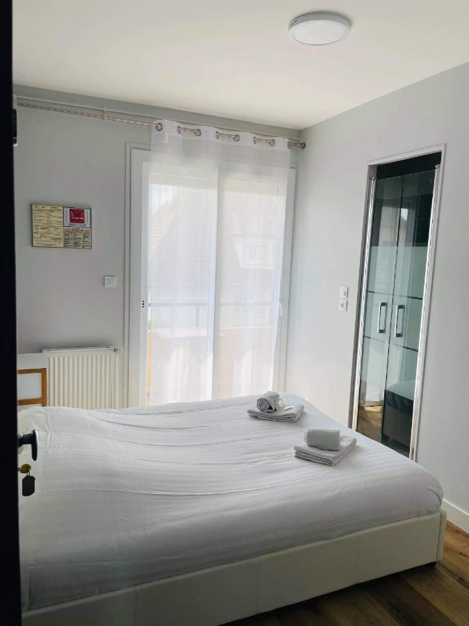 Hotel De La Plage Quinéville Екстериор снимка