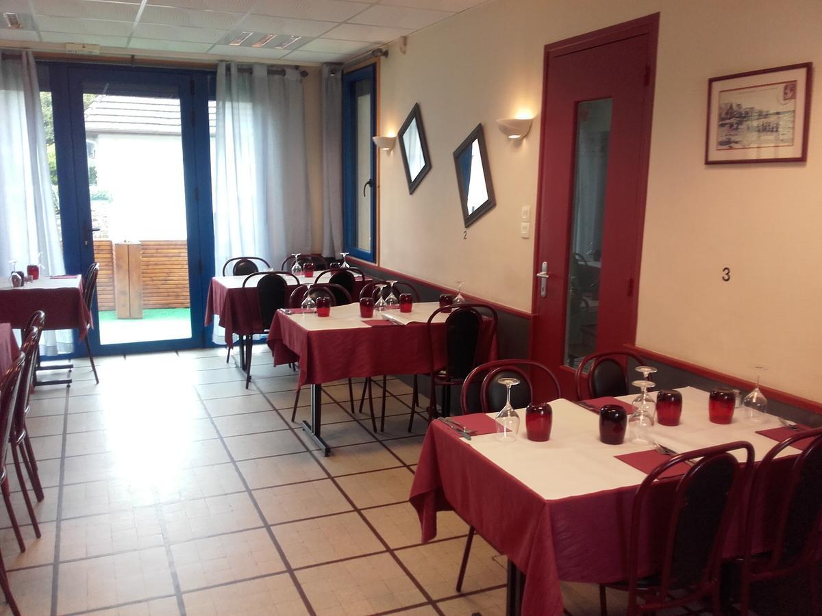 Hotel De La Plage Quinéville Екстериор снимка